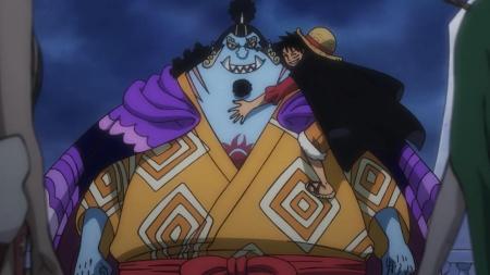 In which arc does Jinbe officially join the Straw Hat Pirates?